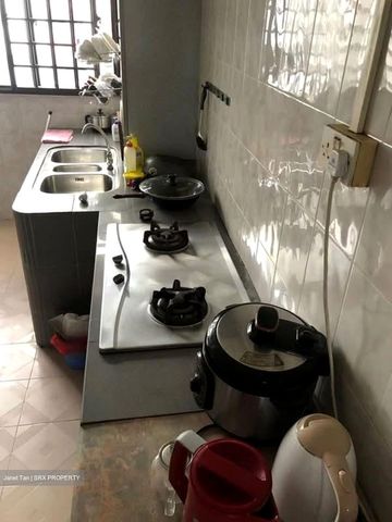 Blk 276 Ficus Vale (Yishun), HDB 4 Rooms - For Rent - Photo 2