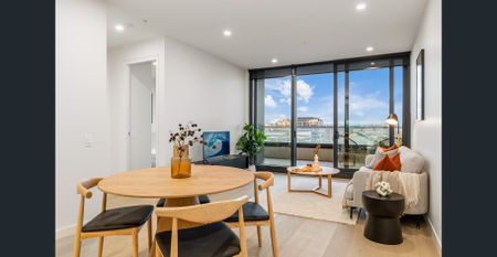 AUSTRALIAN LUXURY THAT FEELS LIKE HOME – IN THE HEART OF RICHMOND! - Photo 5