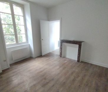 Appartement - 2 pièces - 32 m² - Laval - Photo 2