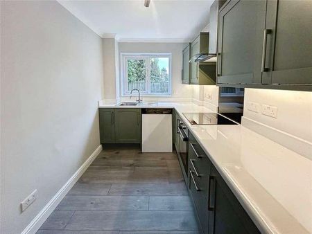 Lowfield Road, Caversham, Reading, Berkshire, RG4 - Photo 3