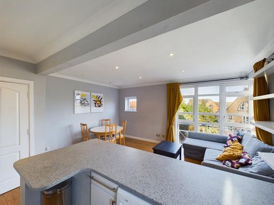 1 bedroom flat to rent - Photo 1