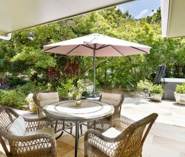 Admired Bayview Icon with Dual Street Frontage & Swim Spa - Photo 1