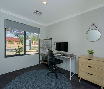 Modern&comma; Spacious & Convenient – Ticks All the Boxes - Photo 2