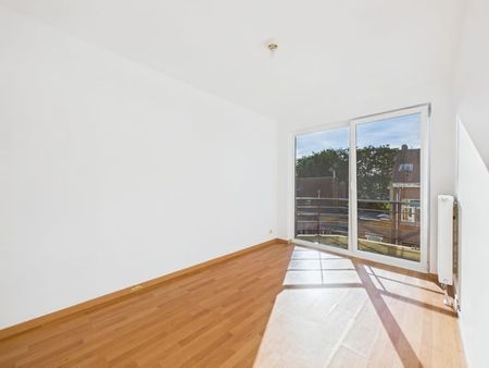 Appartement te huur - foto 4