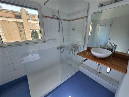 2 pièces - 61,79 m² - 5ème étage - Colocation non autorisée - Photo 4