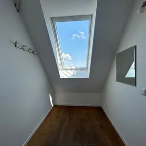 DACHTERRASSENTRAUM MIT 3 ZIMMER UND GROSSZÜGIGE GALERIE IN DER LUSTKANDLGASSE/UNVERBAUBARER FERNBLICK - Photo 3