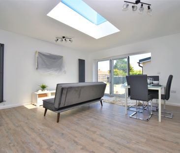 House Share to rent - Barry Avenue, Bexleyheath, DA7 - Photo 2