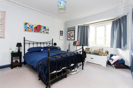 4 bedroom detached house to rent - Photo 5