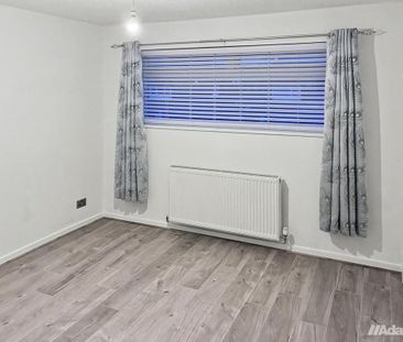 2 bedroom semi-detached house to rent - Photo 3