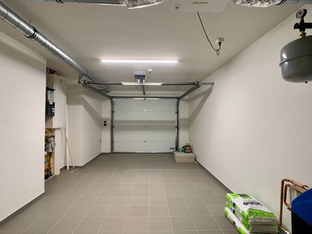 Halfopen woning in Bottelare te huur: licht, ruimte en groen - Photo 4