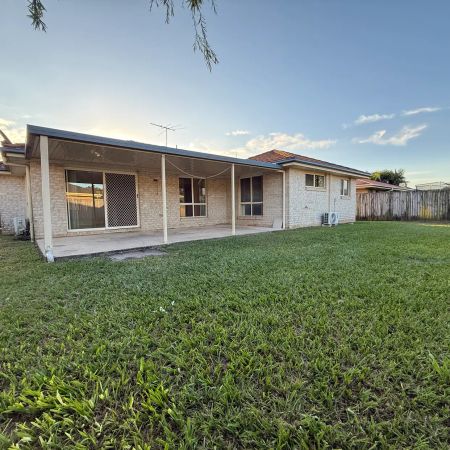 Family Home in Caboolture! - Photo 5