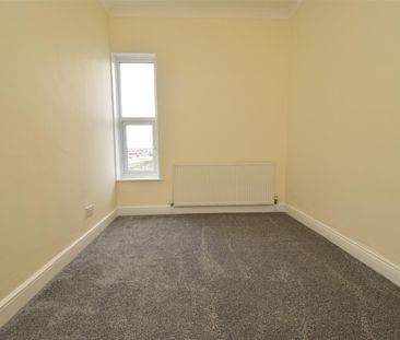 Leeds Road, Wakefield - Photo 4