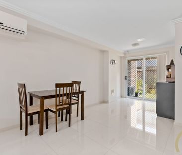 Modern 2 Bedroom Townhouse - Photo 1