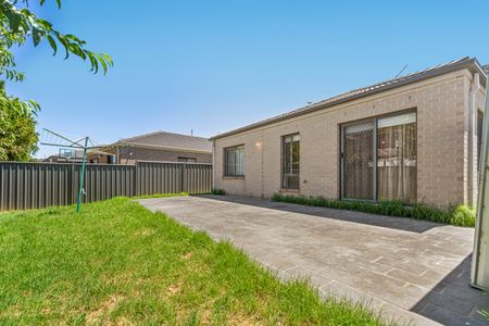 7 Torbreck Avenue, South Morang VIC 3752 - House For Rent | Domain - Photo 5