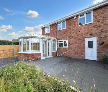 5 bedroom detached house to rent - Photo 3