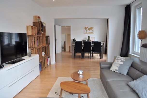 Gezellig appartement met 2 slaapkamers in het centrum van Ekeren. - Photo 1