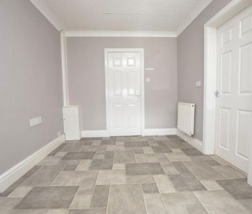 3 bedroom detached house to rent - Photo 2