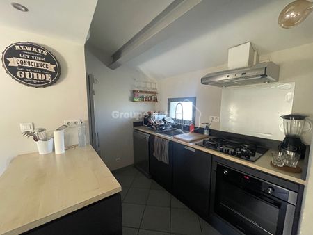 PERNES APPARTEMENT T2 NON MEUBLE PERNES LES FONTAINE AVEC PARKING, - Photo 5