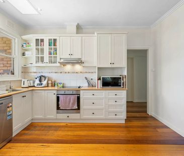 Charming Home with Flexible Living & Bayside Convenience - Photo 2