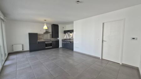 Location Appartement 3 pièces 63m² GRENOBLE 38100 - Photo 4