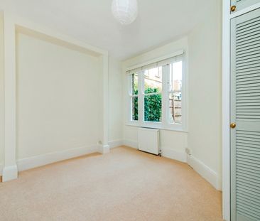 2 Bed Maisonette, Cowley Road, SW14 - Photo 6