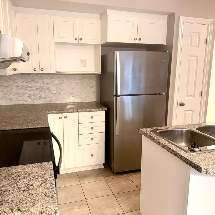 For Lease - 105 Bluestone Private Unit# 2, Orleans - Cumberland and Area, Ontario - Photo 1