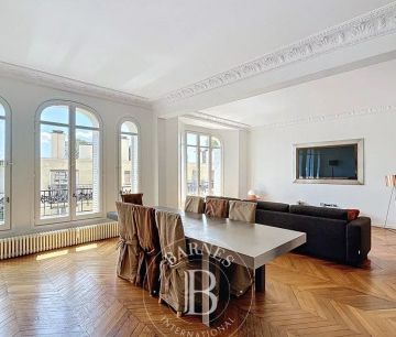 Appartement • Saint James-Général Koenig - Photo 2