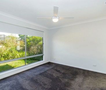 3 Bedroom Spacious Townhouse - Photo 1