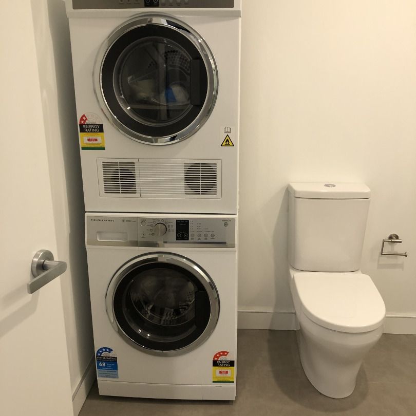 Inner City living in Style - Photo 1
