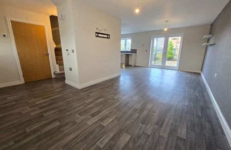 14 Howgate Drive, Eastfield, Scarborough - Photo 3