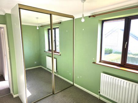 3 bedroom semi-detached house to rent - Photo 3