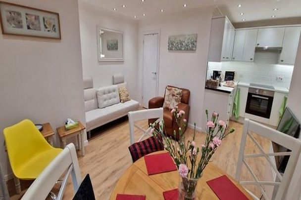 Marine Parade, Worthing - Photo 1