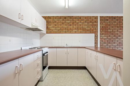 3/103 Cowlishaw Street, Redhead - Photo 2