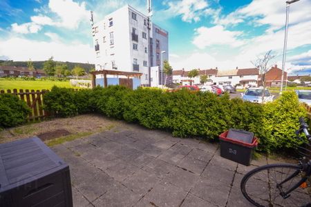 1c Knocksallagh Green, Greenisland, Carrickfergus, BT38 8SR - Photo 2