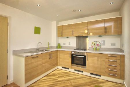 Cardinal Place, Woking - 1 bedroomProperty for lettings - Seymours - Photo 4