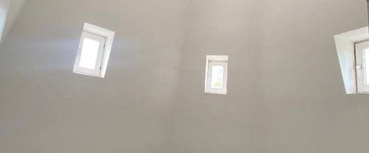 2,5-Raum-Wohnung mit kleinem Turmzimmer im Dachgeschoss - Photo 1