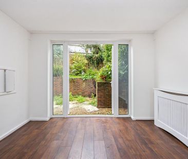 4 bedroom semi-detached house to rent - Photo 1