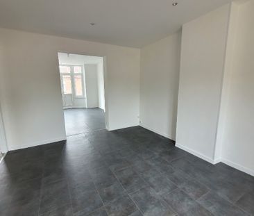 Location Appartement 3 pièces 80m² AVION 62210 - Photo 2