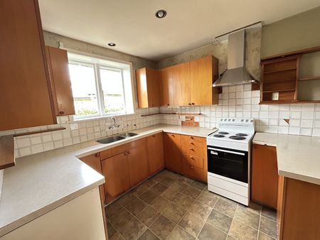 117 Avonhead Road, Avonhead - Photo 5