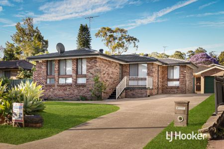 Family Living in Kings Langley - 3 Bedrooms! - Photo 5