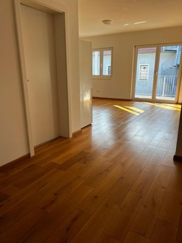 Erstklassige 2-Zimmer-Wohnung mit großem Balkon – Bezug sofort! - Photo 3