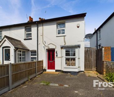 2 bedroom semi-detached house to rent - Photo 2