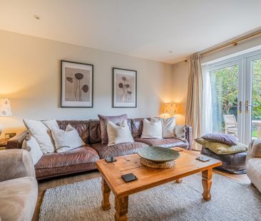 3 bedroom detached house to rent - Photo 2