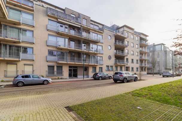 Ruim appartement met 2 slaapkamers - Photo 1