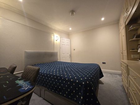 Wimborne Avenue, UB4, Hayes - Photo 4