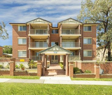 MODERN TOP FLOOR UNIT - Photo 4