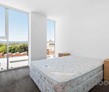 A Domain apartment on the eastern edge offering an excellent lifest... - Photo 1