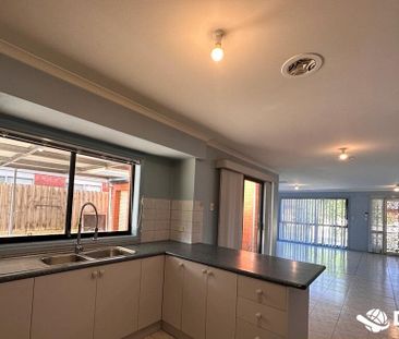 Attractive family home in the heart of Cairnlea. - Photo 3