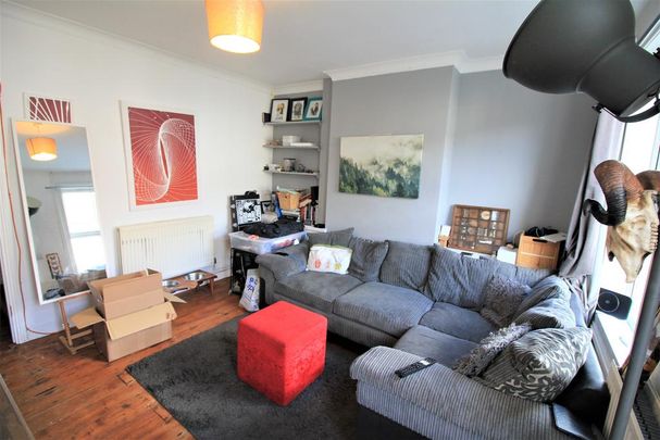 2 bedroom terraced house to rent - Photo 1