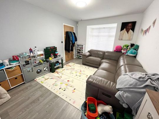 3 bedroom detached house to rent - Photo 1